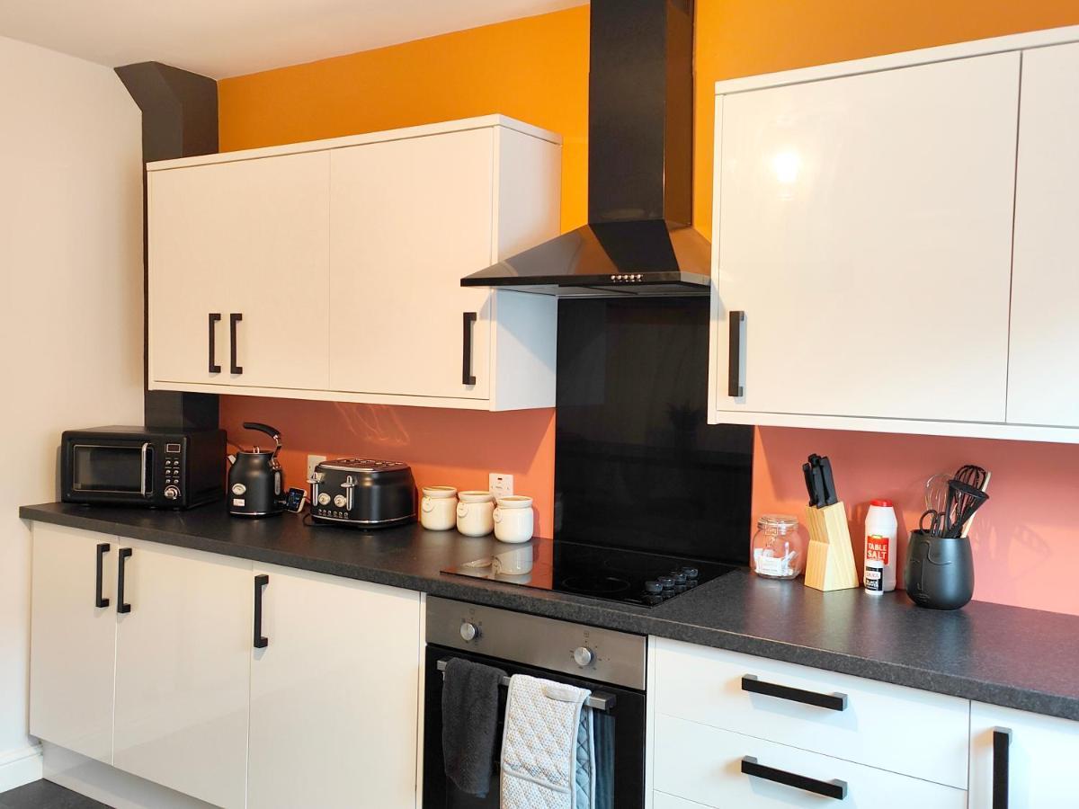 Carvetii - Phoenix House - Near Hospital, Max 8 Ppl 卡莱尔 外观 照片